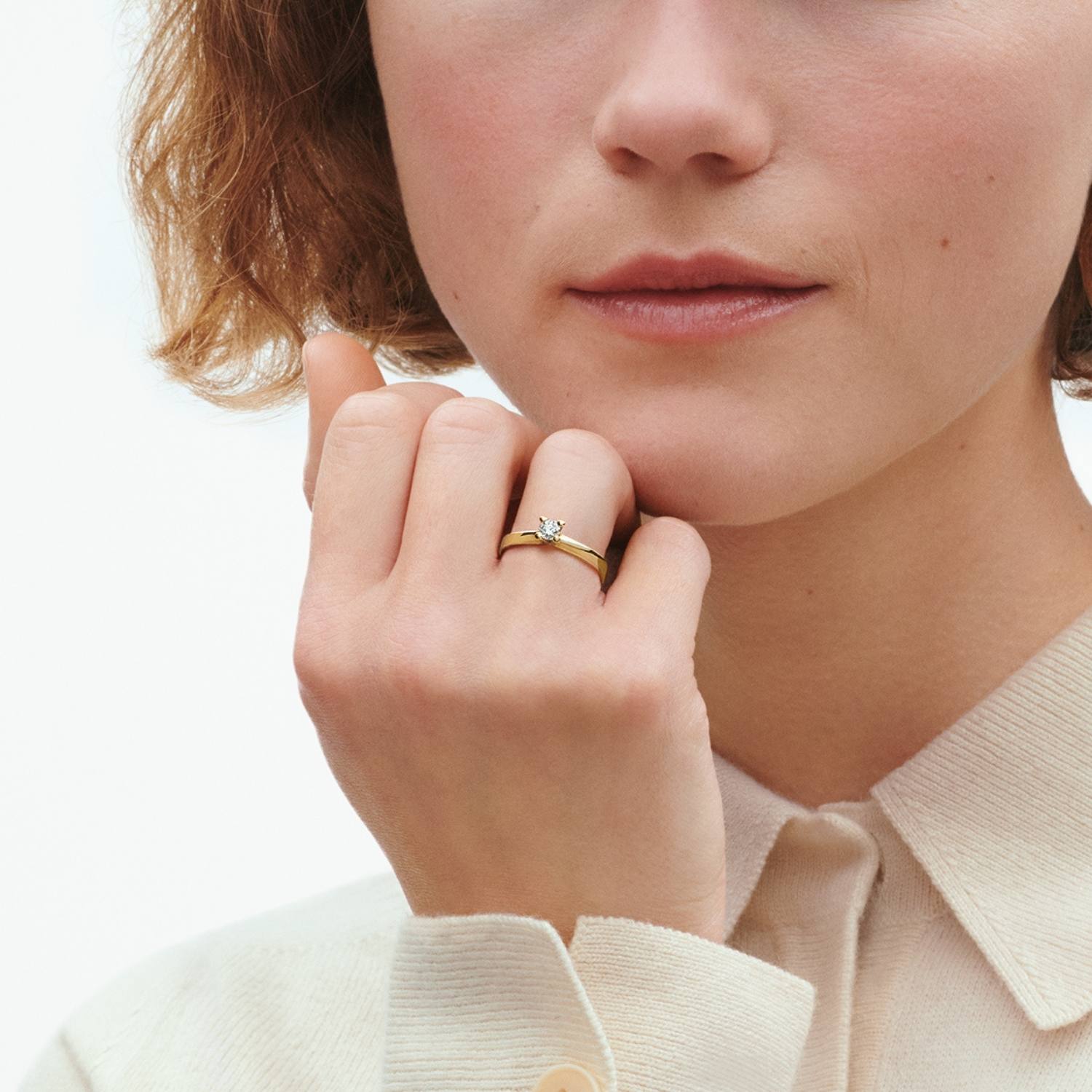 DETAIL243621